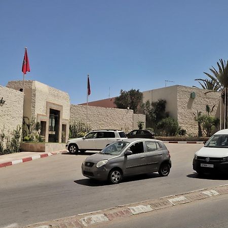 אל-עיון Hotel Parador מראה חיצוני תמונה