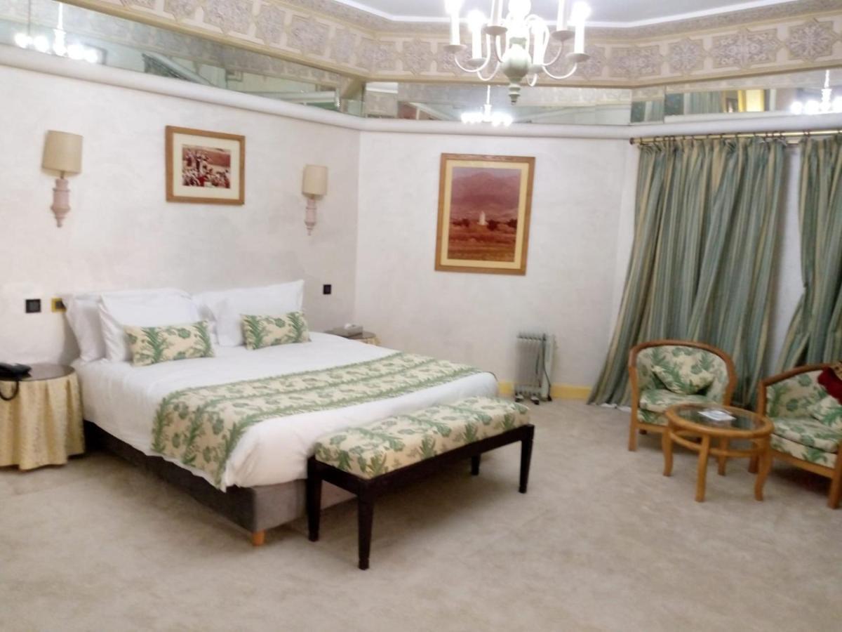 אל-עיון Hotel Parador מראה חיצוני תמונה
