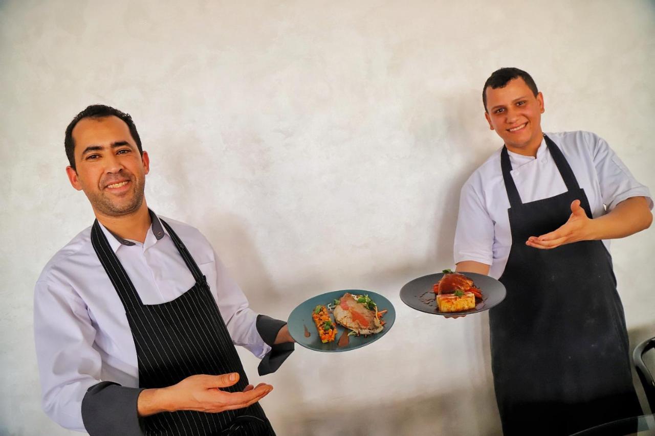 אל-עיון Hotel Parador מראה חיצוני תמונה