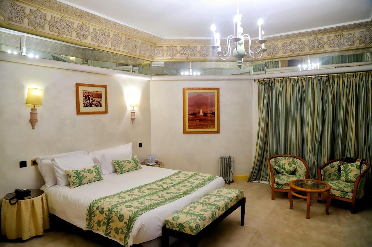 אל-עיון Hotel Parador מראה חיצוני תמונה